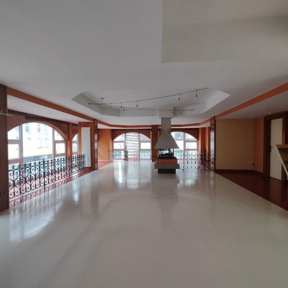 Vente Appartement Belfort centre 90000 : Appartement 6 pièces 344 m2 avec grand garage Belfort