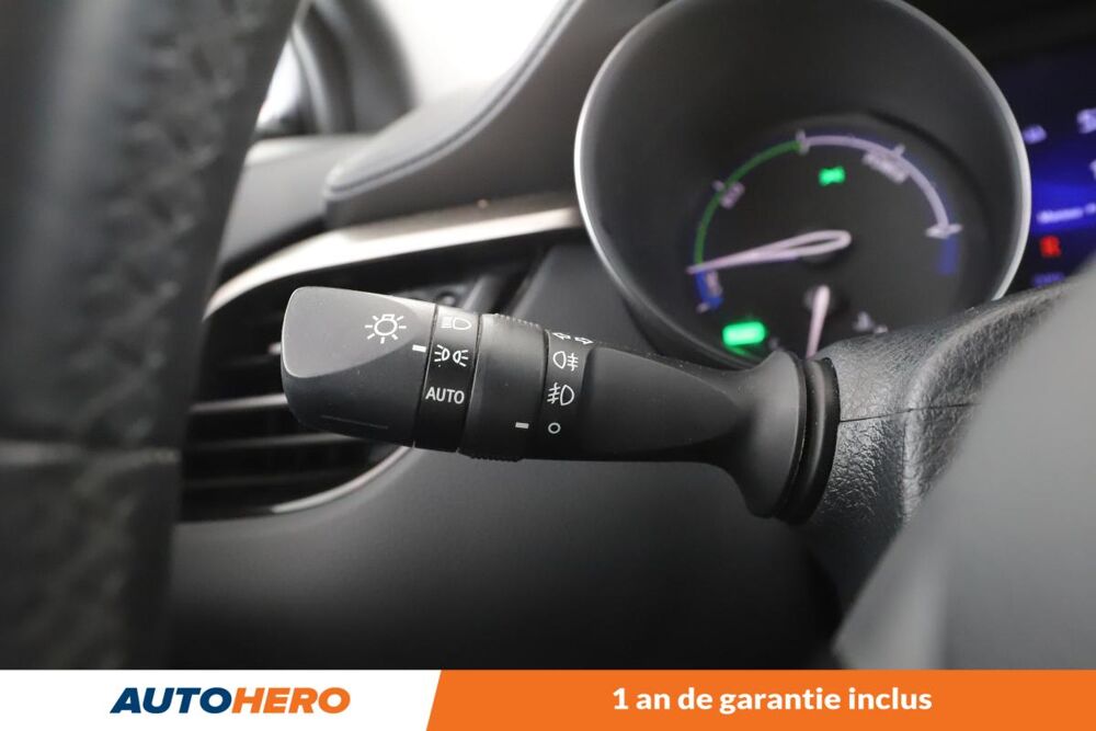 C-HR 1.8 Hybride Design 122 ch 2019 occasion 92130 Issy-les-Moulineaux
