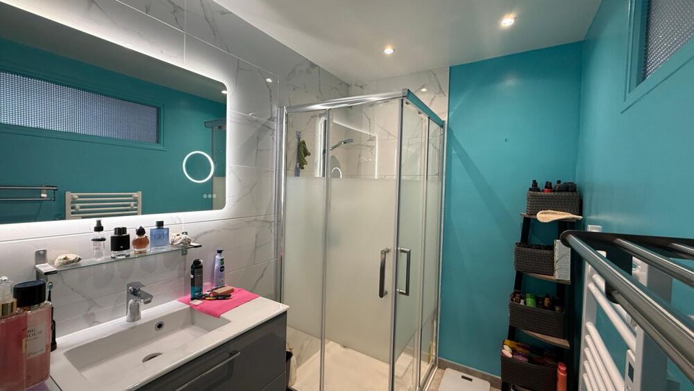 Vente Appartement Appartement à vendre 3 pièces FREJUS (83) Frejus