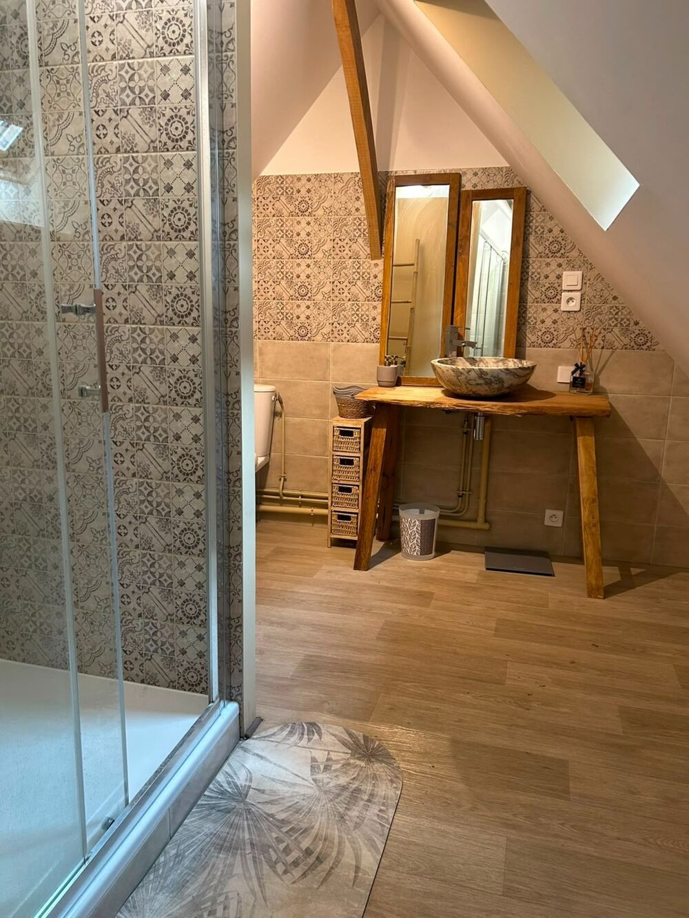Vente Maison SAINT-VINCENT-DES-BOIS (27) – MAISON DE FAMILLE OU PROJET DE GÎTES – 7 PIÈCES, 5 CHAMBRES – TERRAIN ARBORÉ DE 5 205 M² Saint vincent des bois