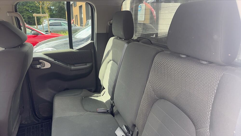 Navara 2.5 dCi 190 4WD Double Cabine 2015 occasion 38300 Bourgoin Jallieu