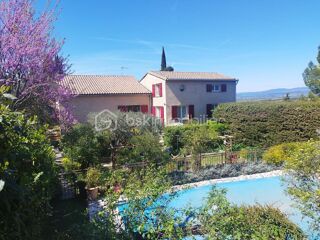  Propriété/château à vendre 10 pièces 208 m²