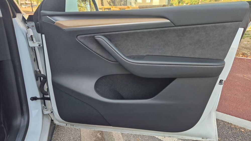 Model Y 275 Rwd Standard Range 2022 occasion 18000 Bourges