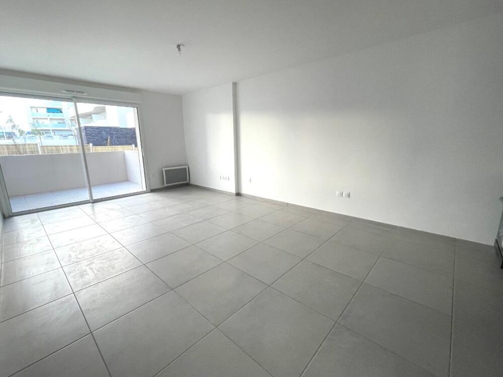 T3 avec balcon et parking à AGDE