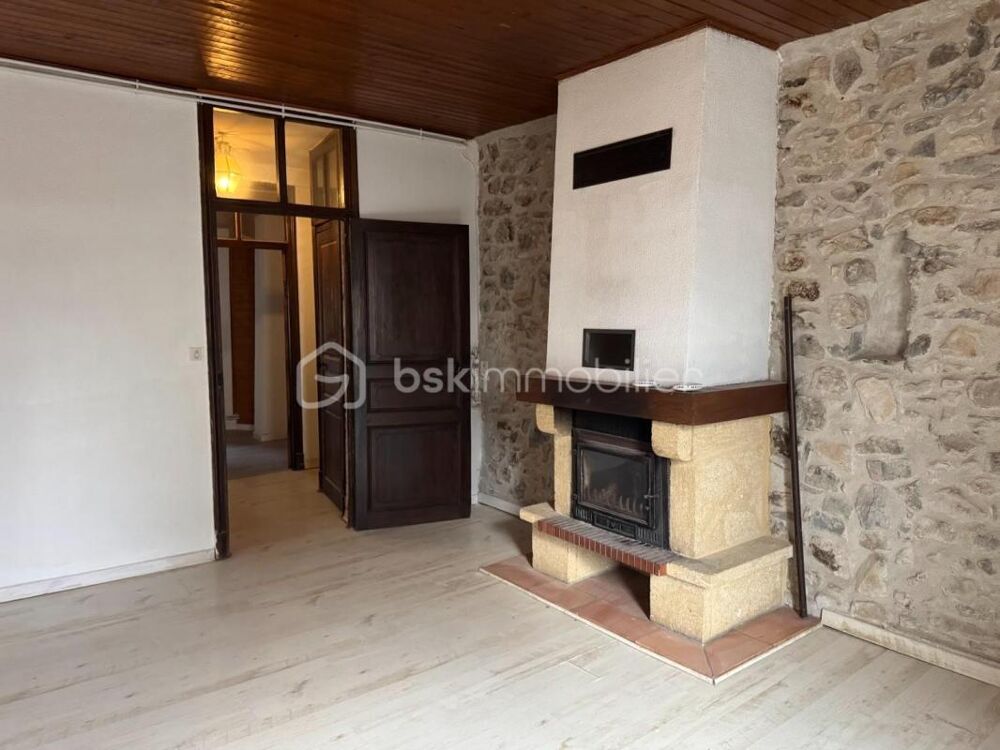 Vente Maison Maison de village sur trois niveaux habitables, jardin et garage indépendant Saint remeze