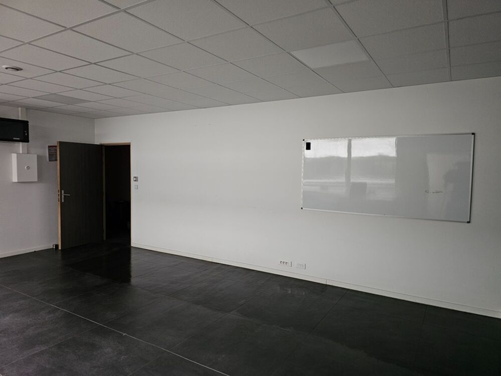   bureau de 70 m2 à vendre à vendre CERGY (95) Cergy