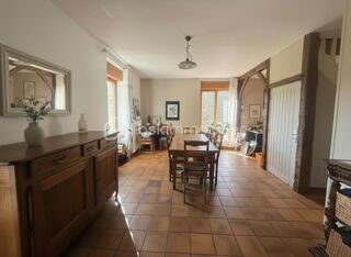  Propriété/château à vendre 7 pièces 176 m²