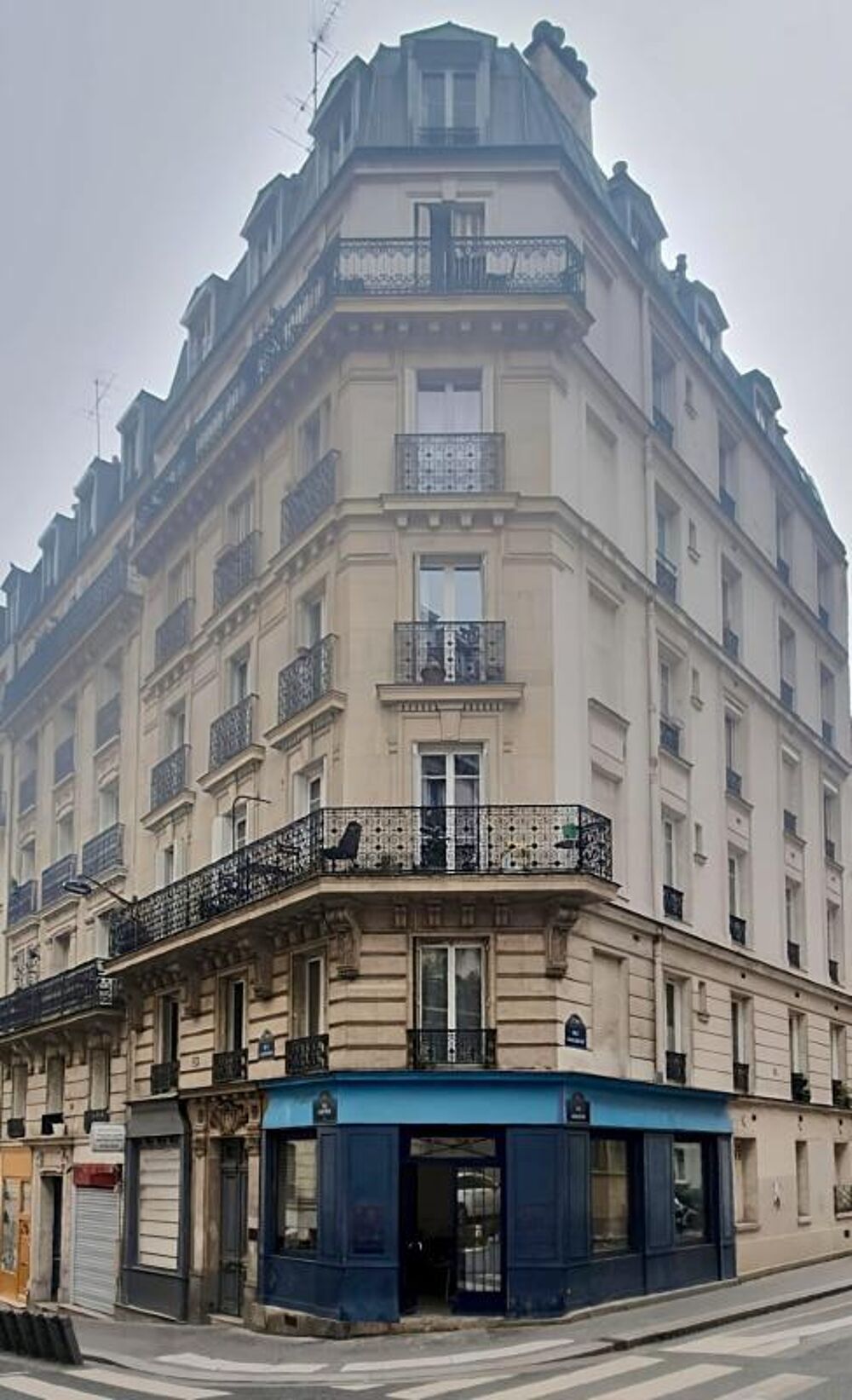   PARIS 5?   LOCAL COMMERCIAL HAUSSMANNIEN   INVESTISSEMENT PA 