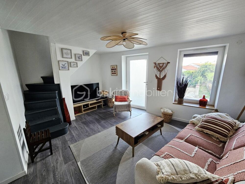 Vente Maison Romagnat – Maison rénovée de 117 m² avec terrasse et 2 stationnements Romagnat