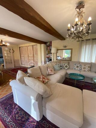  Propriété/château à vendre 8 pièces 225 m²