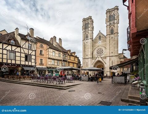   71100 CHALON SUR SAÔNE - Fonds de commerce Tabac, Jeux, Bimbeloterie 50 M² 