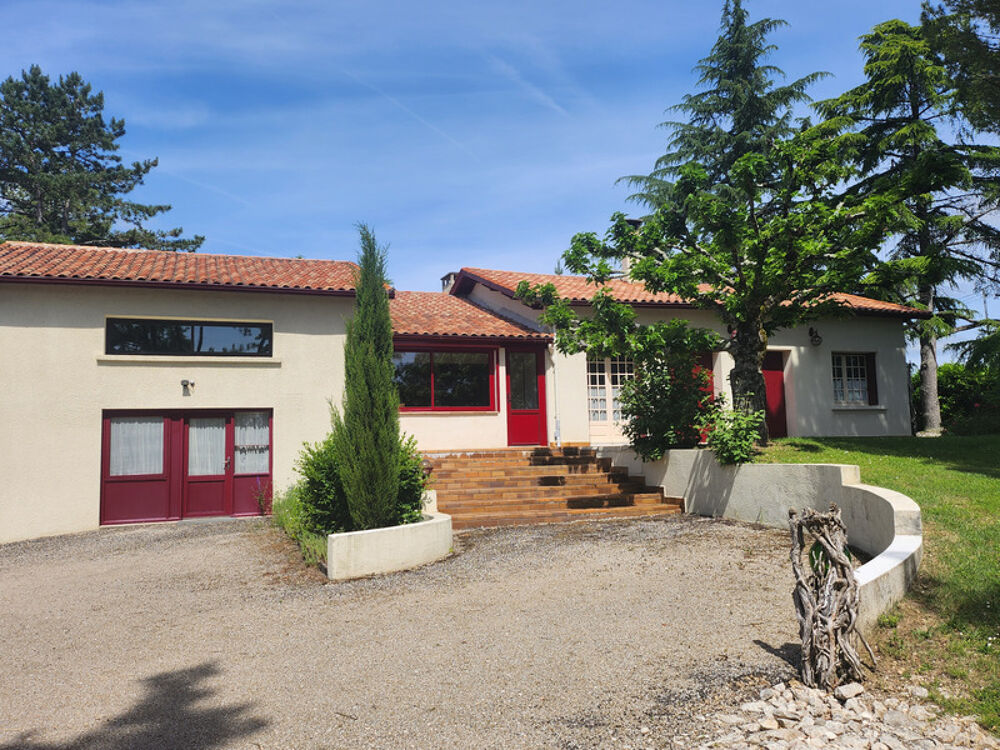 Belle Propriété avec piscine et dépendances - 6 pièces - à vendre - Proche de Villeréal - St Eutrope de Born (Lot-et-Garonne)