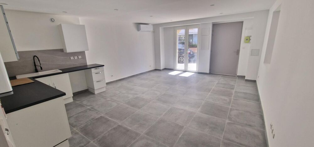 Vente Maison Grand T2 au pied du port! Port de bouc
