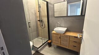 Appartement à louer 3 pièces 92 m²