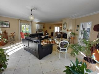  Villa � vendre 8 pi�ces 295 m�