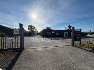   Murs professionnels avec logement - 696 m² - Sud Montélimar Montelimar