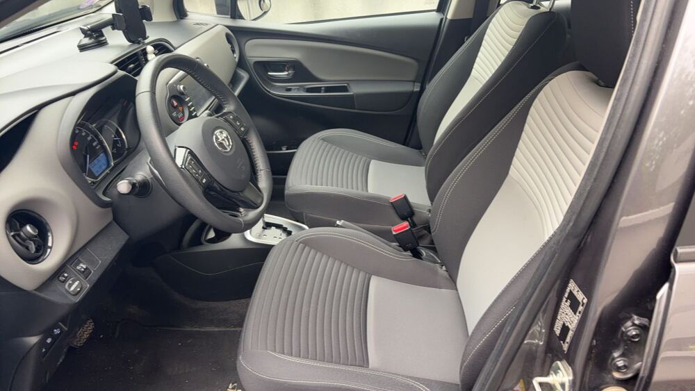 Yaris III 1.5 VVT 111 CVT France Business 2019 occasion 95800 Cergy
