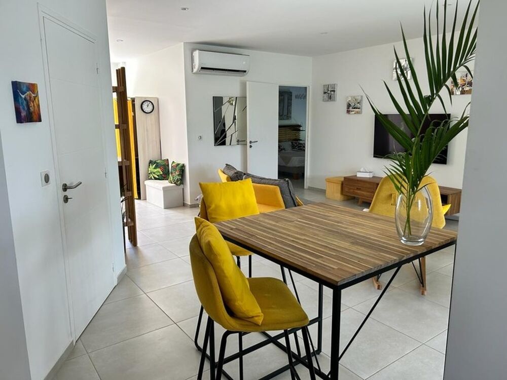 à vendre  Villa Sainte-Anne (97180)