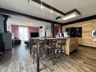  Maison � vendre 7 pi�ces 230 m�