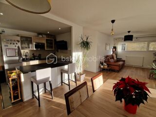  Appartement � vendre 4 pi�ces 98 m�