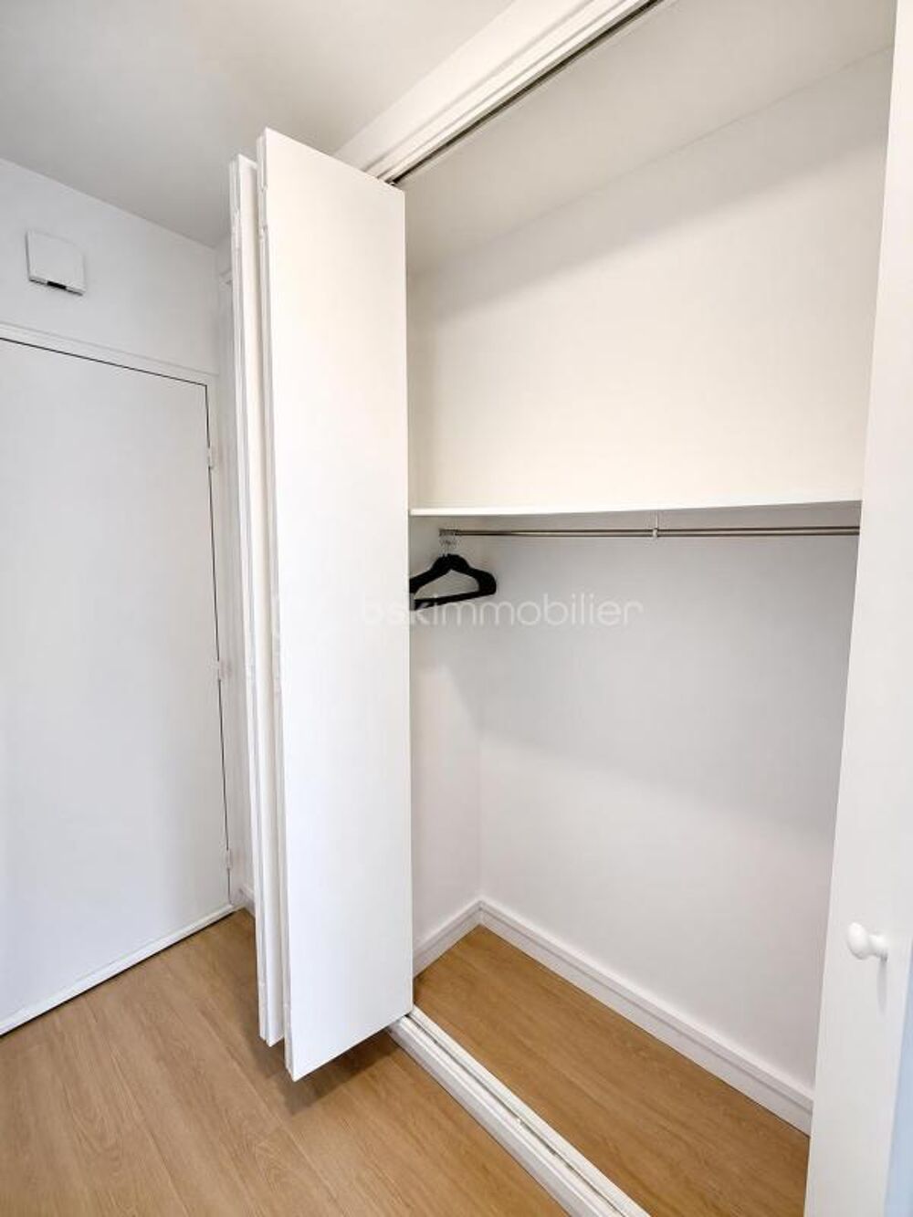 Location Appartement STUDIO de 23 m2 entièrement meublé Saint denis