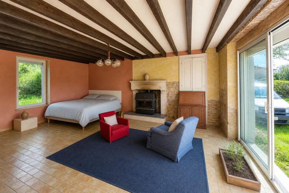 Maison de 4 pièces de 96 m2 avec jardin en vente à Pruniers