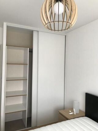  Appartement à louer 2 pièces 45 m²