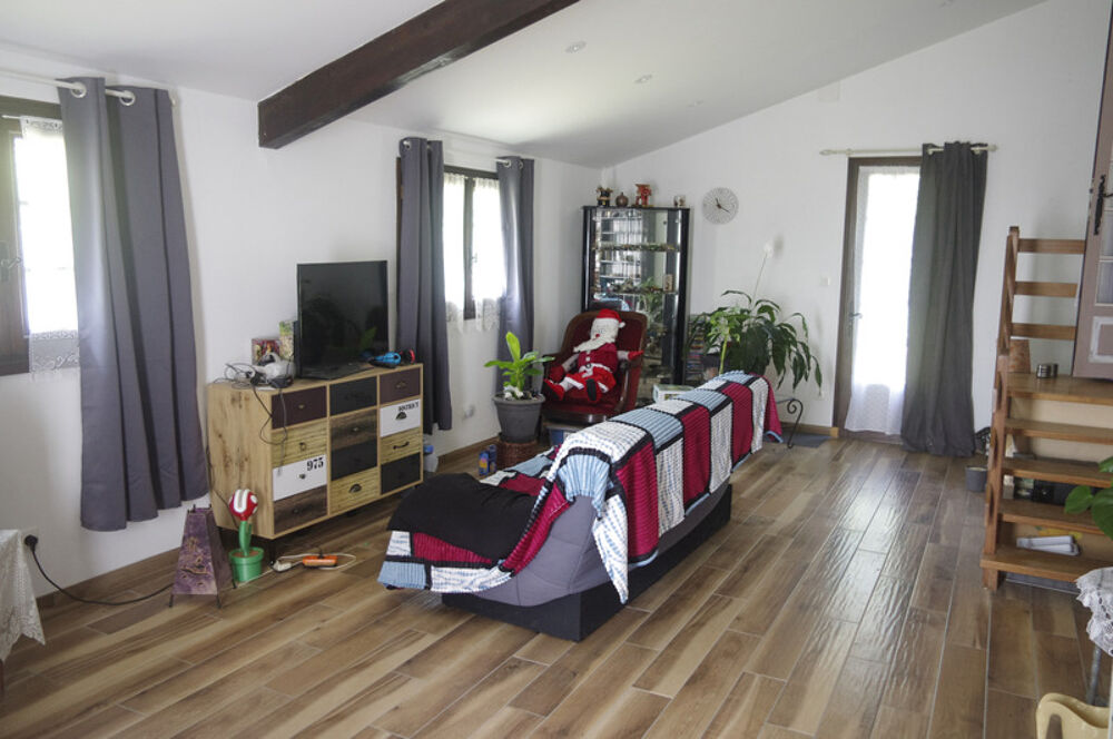 Vente Maison Maison à vendre PESSAN de 6 pièces, 4 chambres, terrain  et garage double Pessan