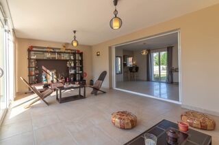  Maison � vendre 9 pi�ces 295 m�