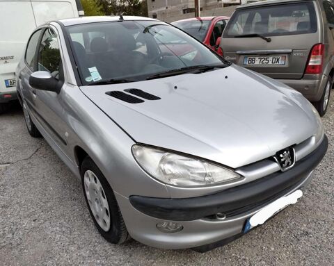 206 1,4i XT Pack Clim 75CV BOITE AUTO 1999 occasion 13510 &Eacute;guilles