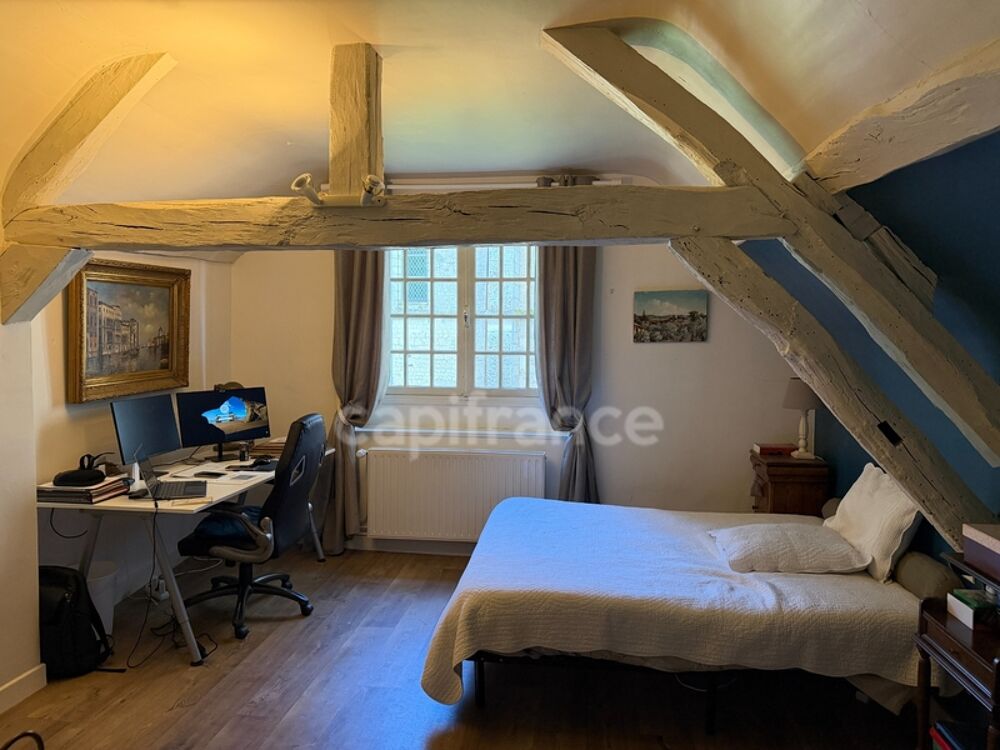 Vente Maison Maison à vendre 9 pièces GY L'EVEQUE (89) Propriété de caractère de 185 m2 4 chambres plus bureau   Terrain Gy l eveque