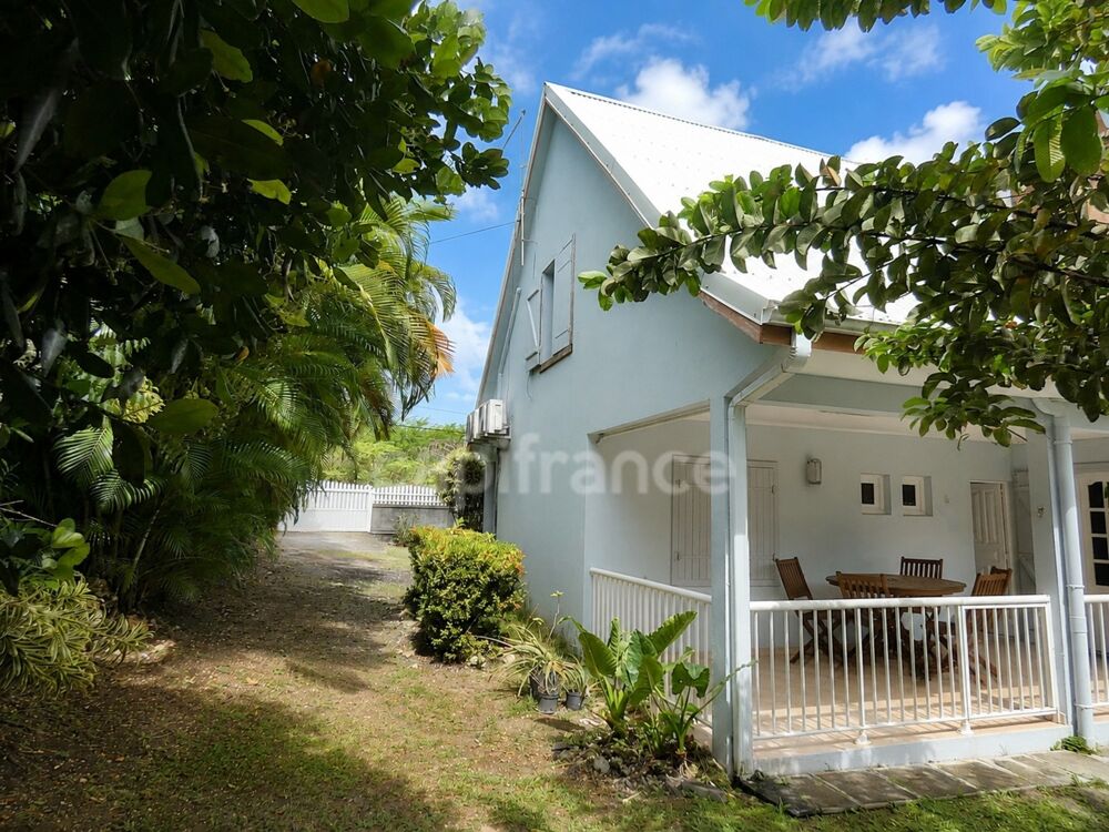 Vente Maison Maison à vendre 5 pièces SAINT FRANCOIS (971) Saint francois