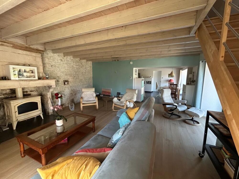 Magnifique maison rénovée à Coulonges-sur-l'Autize