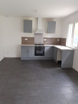  Maison à louer 4 pièces 89 m²