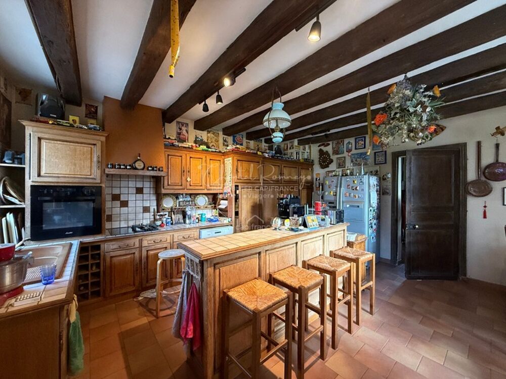 Vente Propriété/Château VIAGER OCCUPÉ – Maison de caractère avec piscine + dépendances – Grand jardin – LÉSIGNY (86) Lesigny