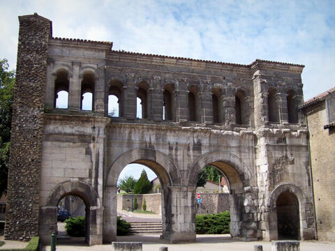   71400 AUTUN - Fonds de commerce Tabac - Presse - FDJ - PMU - Emplacement n°1 