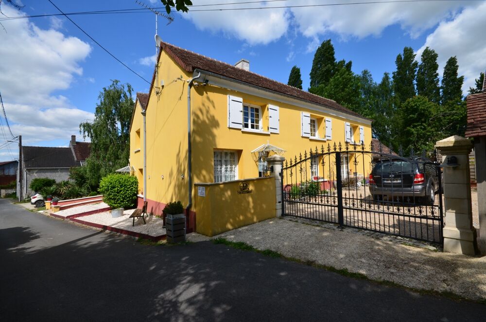 Coulommiers (77) Maison de caractère à vendre de 226 m²