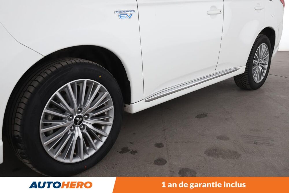 Outlander PHEV Twin Motor Intense 4WD 224 ch 2018 occasion 92130 Issy-les-Moulineaux