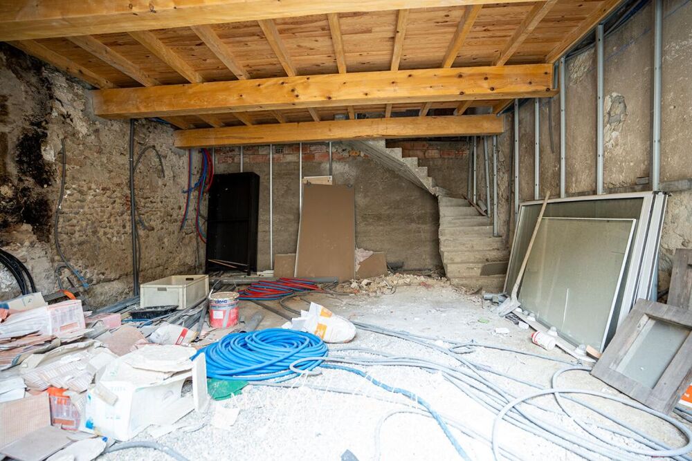 Grange en cours de rénovation - Plus de 100m² de potentiel - secteur Limoux