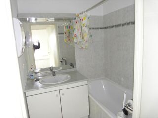  Appartement à louer 2 pièces 44 m²