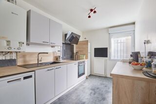  Appartement  vendre 4 pices 82 m