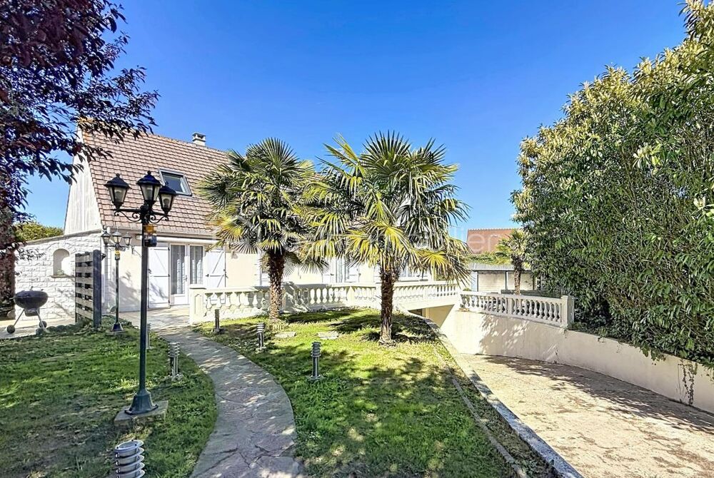 Coup de coeur : Maison familiale 160 m2, 5 chambres, sous sol total et terrain 725 m2 à Guignes