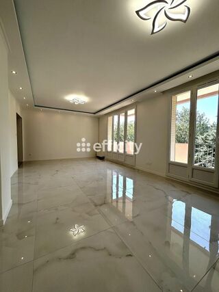  Appartement à vendre 6 pièces 86 m²
