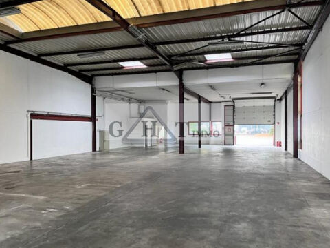   A LOUER -  475 M² - ENTREPOT ET BUREAUX - LE BLANC MESNIL 