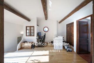  Villa � vendre 8 pi�ces 200 m�