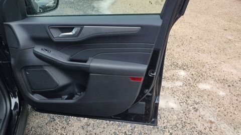 Kuga 2.5 Duratec 190 Hybrid CVT Titanium - Garantie constructeur 2022 occasion 16710 Saint Yrieix Sur Charente