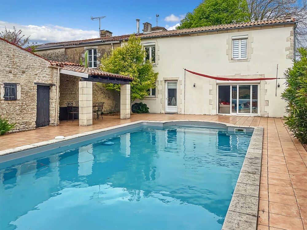 Vente Maison Maison 155 m² avec piscine La rochelle