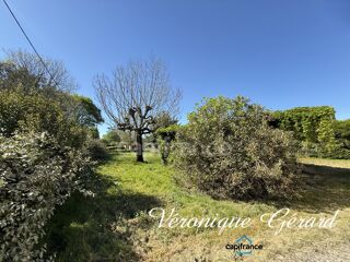 Terrain à vendre 823 m²