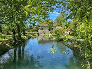  Propriété/château à vendre 6 pièces 152 m²
