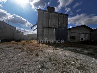  Remise / Grange � vendre 2 pi�ces 280 m�